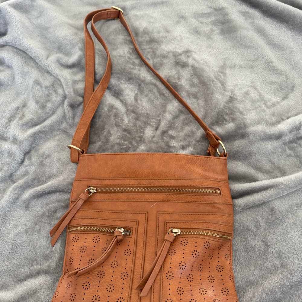 Brown Crossbody Bag with Textured Leather and Adjustable Strap